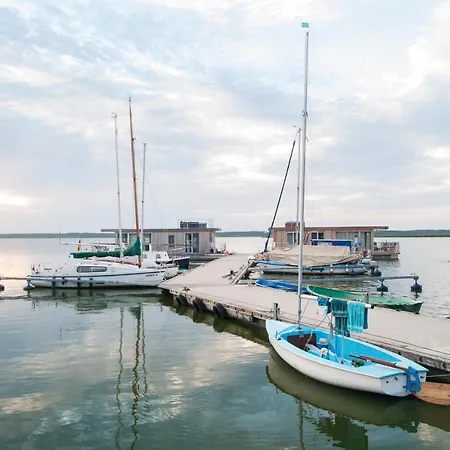 Traumhaff - Strandhaus Am Achterwasser. Design Und Kunst Auf Usedom, Mit Kamin Und Sauna Holiday home