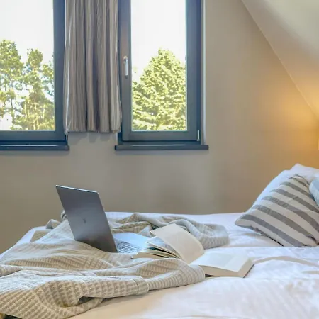 Traumhaff - Strandhaus Am Achterwasser. Design Und Kunst Auf Usedom, Mit Kamin Und Sauna