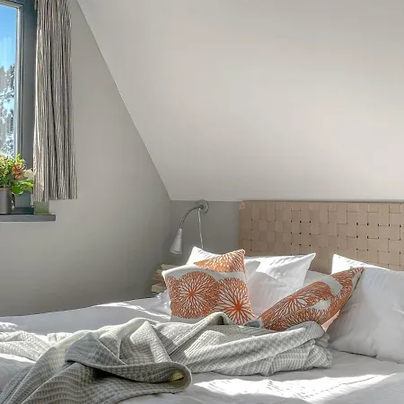 Traumhaff - Strandhaus Am Achterwasser. Design Und Kunst Auf Usedom, Mit Kamin Und Sauna