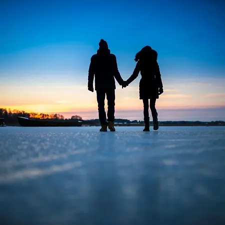 Traumhaff - Strandhaus Am Achterwasser. Design Und Kunst Auf Usedom, Mit Kamin Und Sauna *