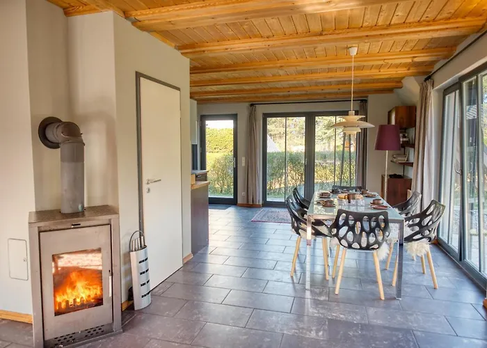 Traumhaff - Strandhaus Am Achterwasser. Design Und Kunst Auf Usedom, Mit Kamin Und Sauna *